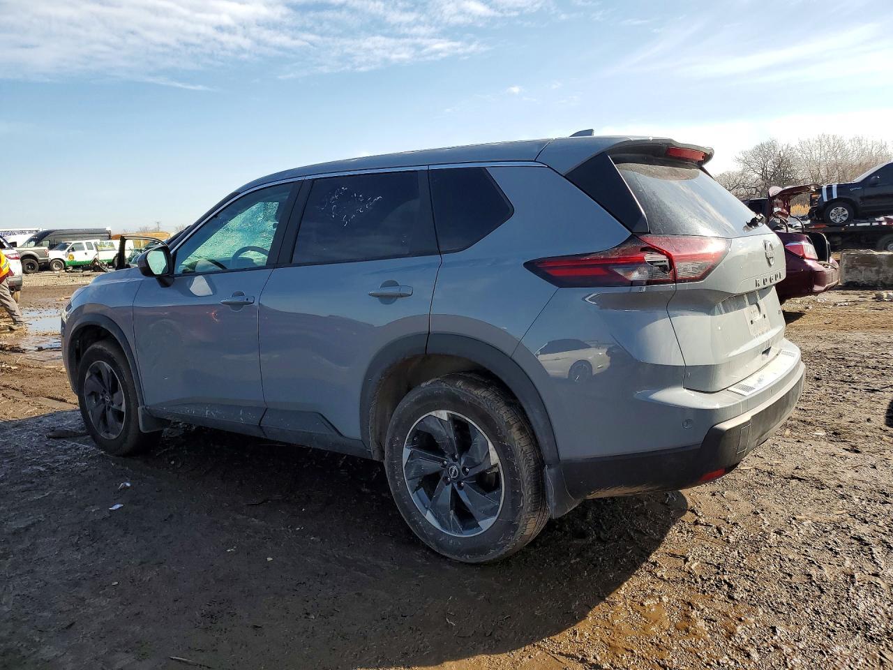 2026 Nissan Rogue Sv - zdjęcie 2