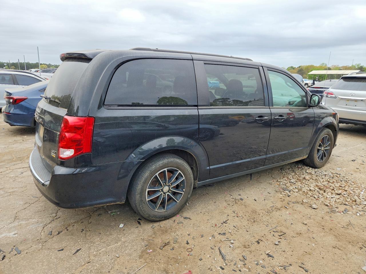 2018 Dodge Grand Caravan Gt - zdjęcie 3