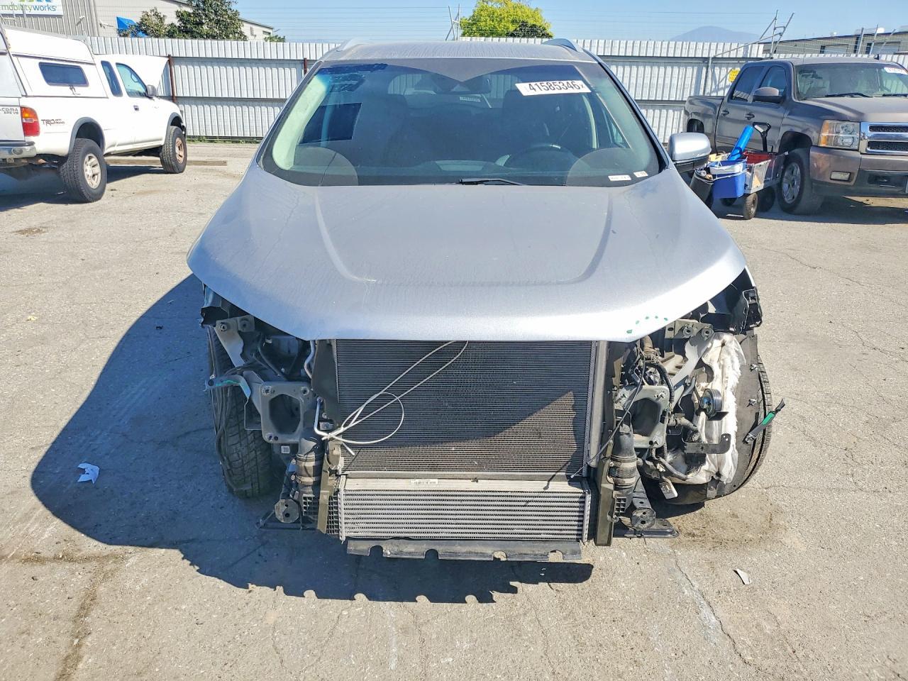 2020 Ford Edge Titanium - zdjęcie 5