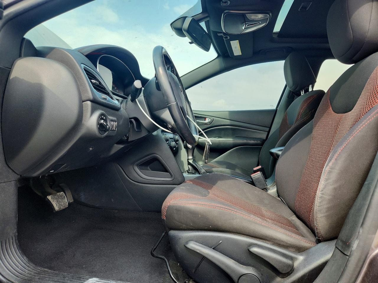 2015 Dodge Dart Sxt - zdjęcie 7