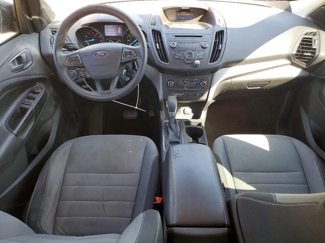 2017 Ford Escape S - zdjęcie 8