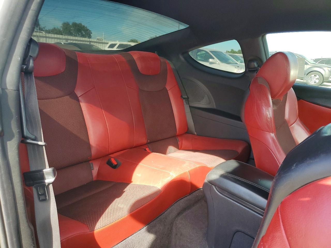 2013 Hyundai Genesis Coupe 3.8 R-Spec - zdjęcie 10