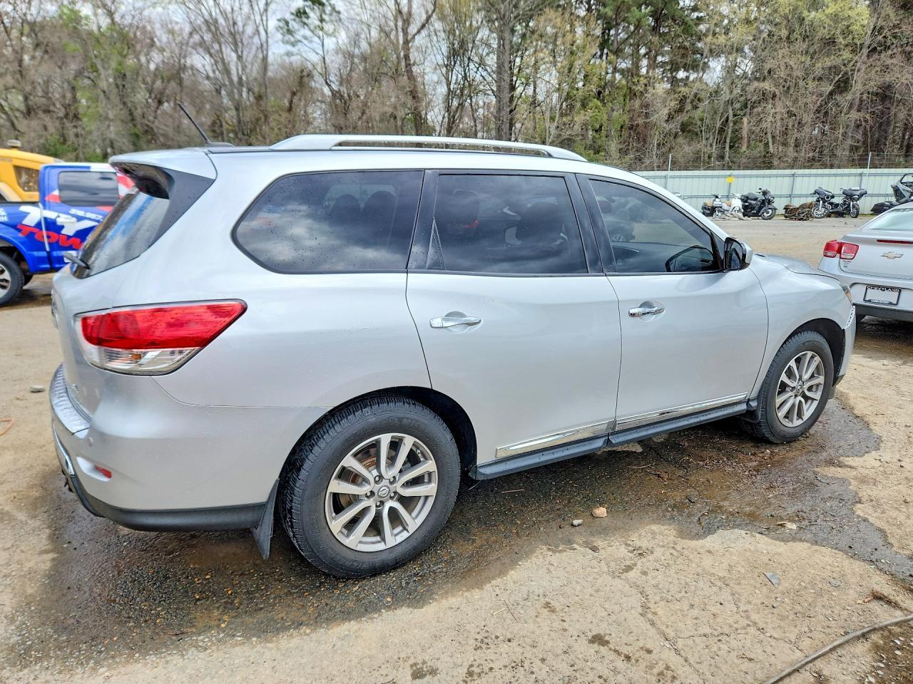 2014 Nissan Pathfinder Sl - zdjęcie 3