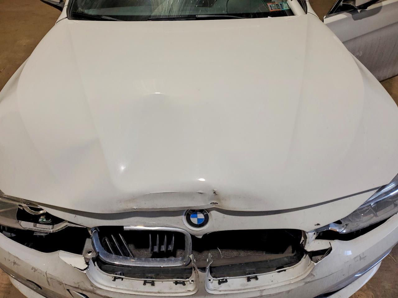 2017 BMW 330 Xi - zdjęcie 11