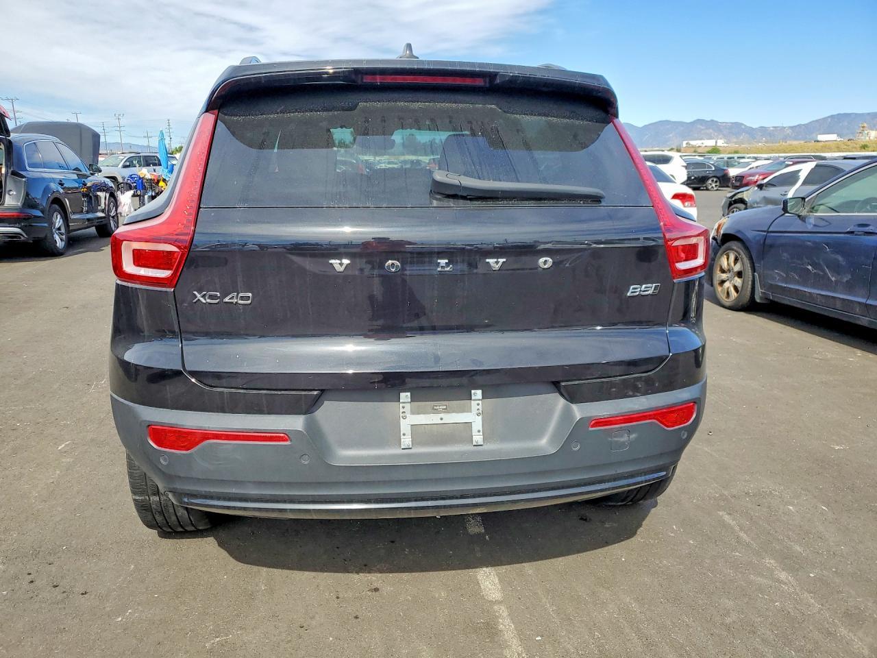 2024 Volvo Xc40 Plus - zdjęcie 6