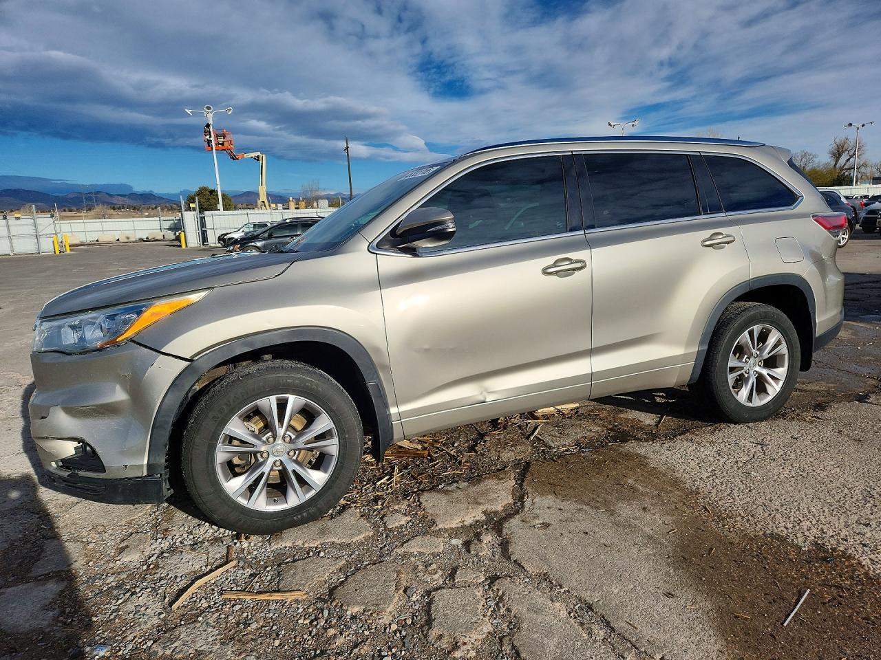 2015 Toyota Highlander Xle - zdjęcie główne