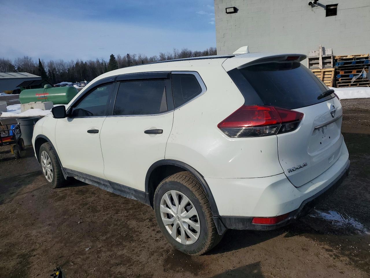 2019 Nissan Rogue S - zdjęcie 2