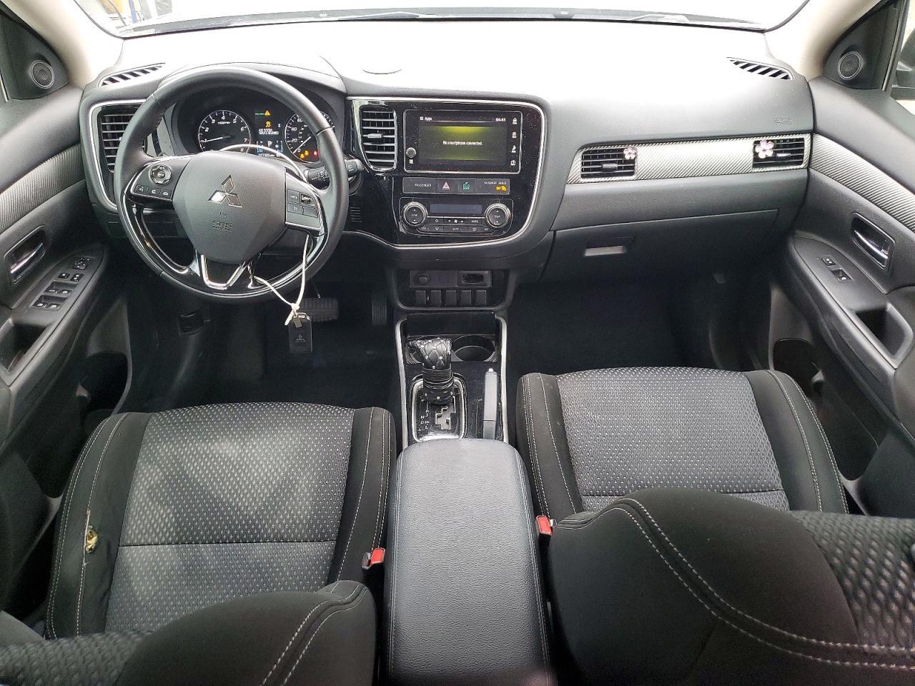 2017 Mitsubishi Outlander Se - zdjęcie 8