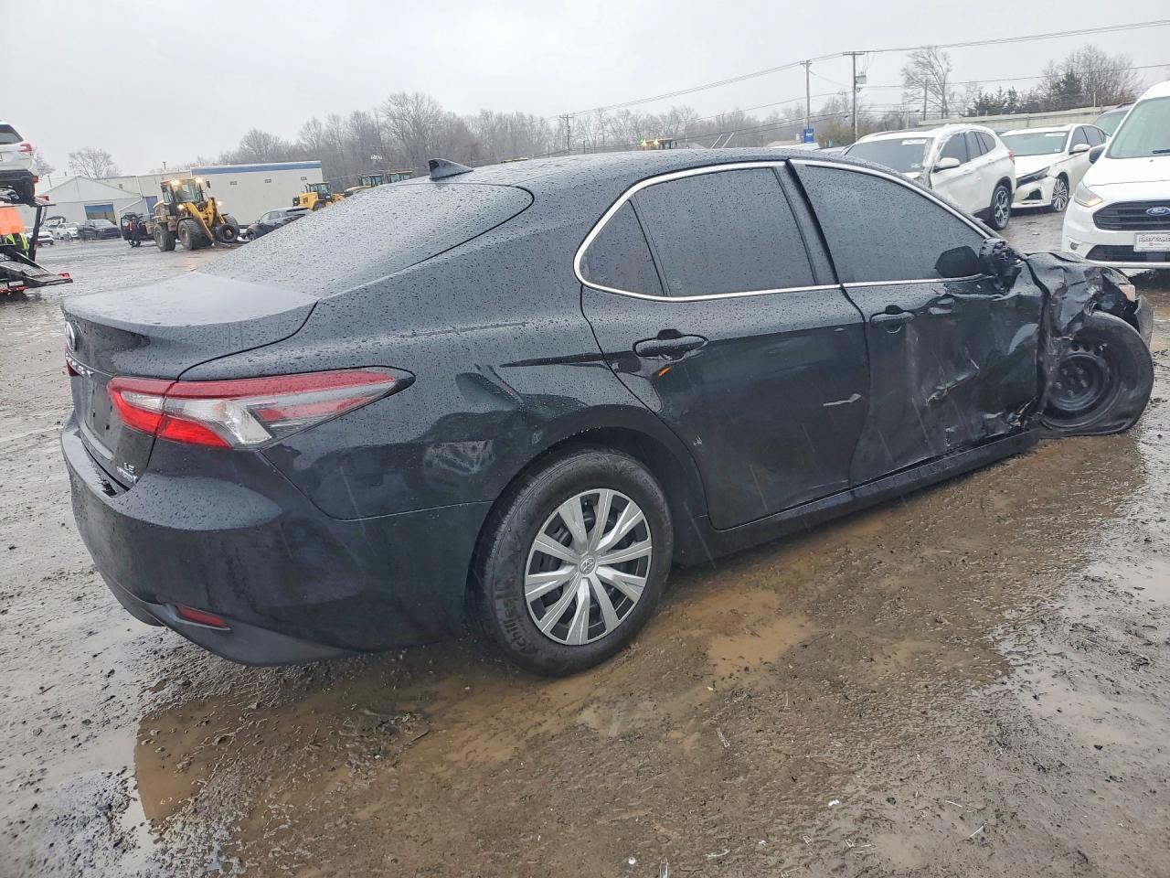 2022 Toyota Camry Hybrid Le - zdjęcie 5