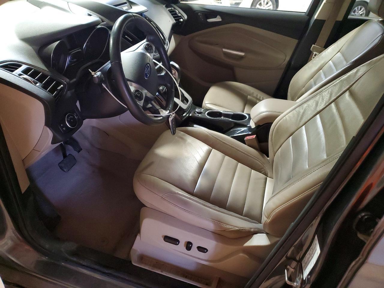 2016 Ford Escape Titanium - zdjęcie 7