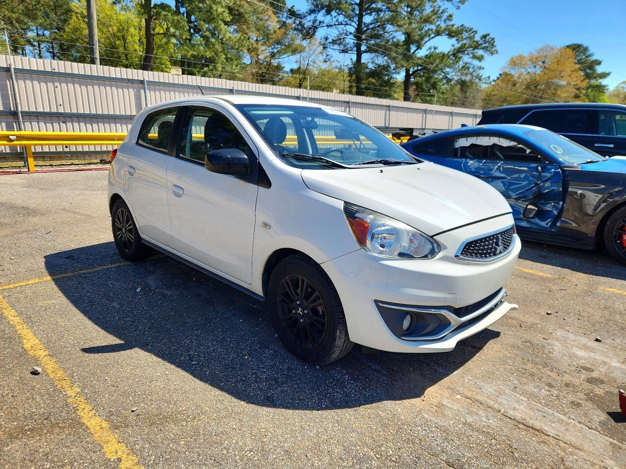 2020 Mitsubishi Mirage Le - zdjęcie 4