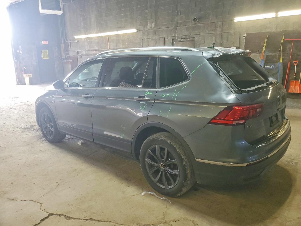 2022 Volkswagen Tiguan Se - zdjęcie 2