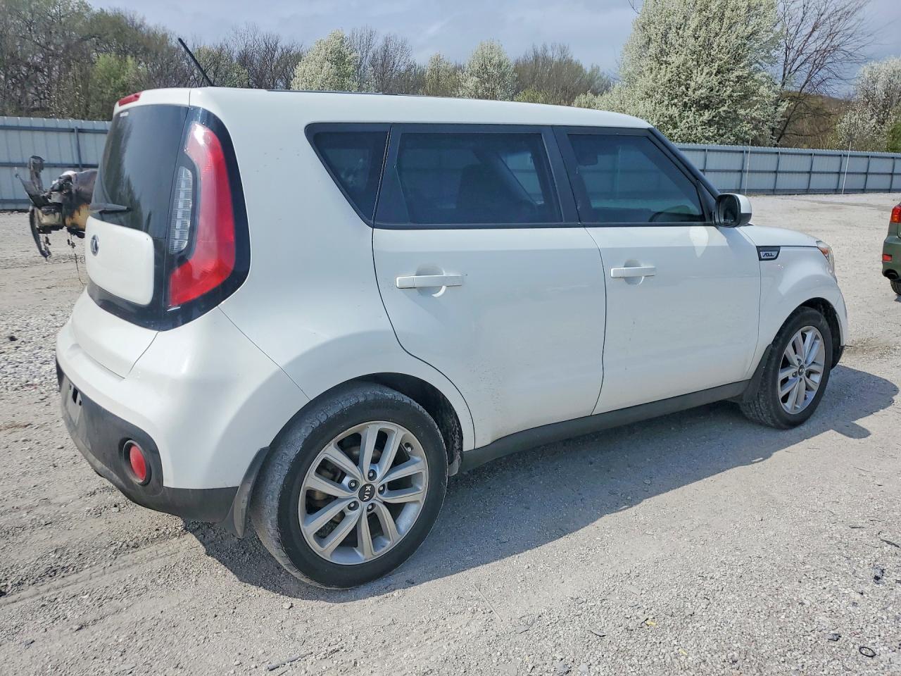 2017 Kia Soul Base - zdjęcie 3