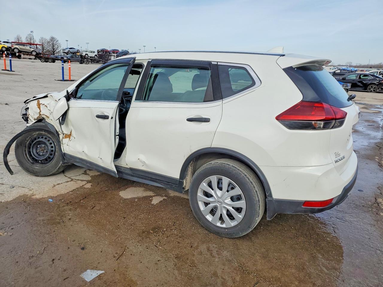 2018 Nissan Rogue S - zdjęcie 2