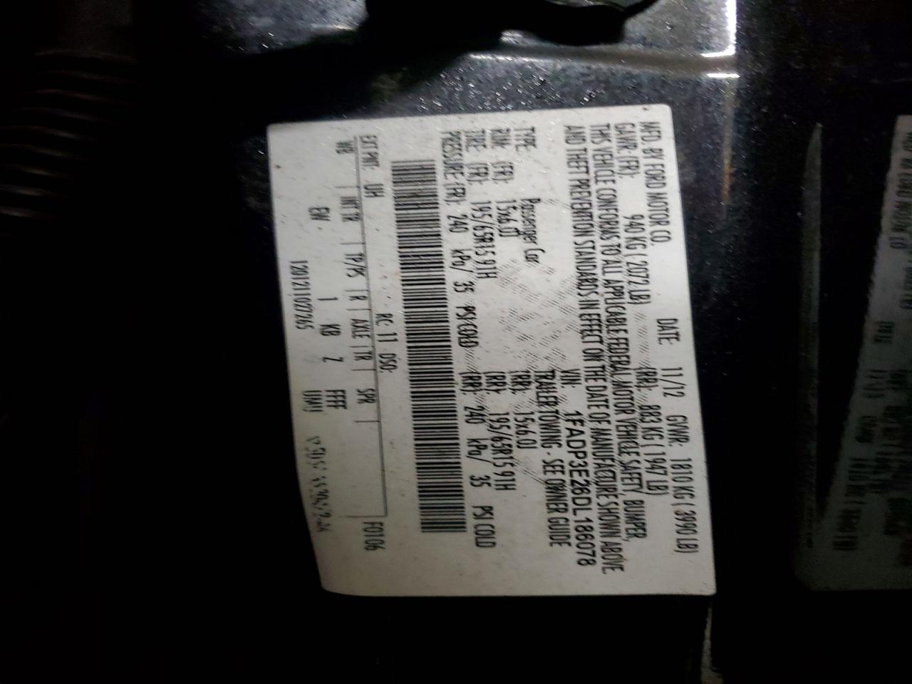 2013 Ford Focus S - zdjęcie 13