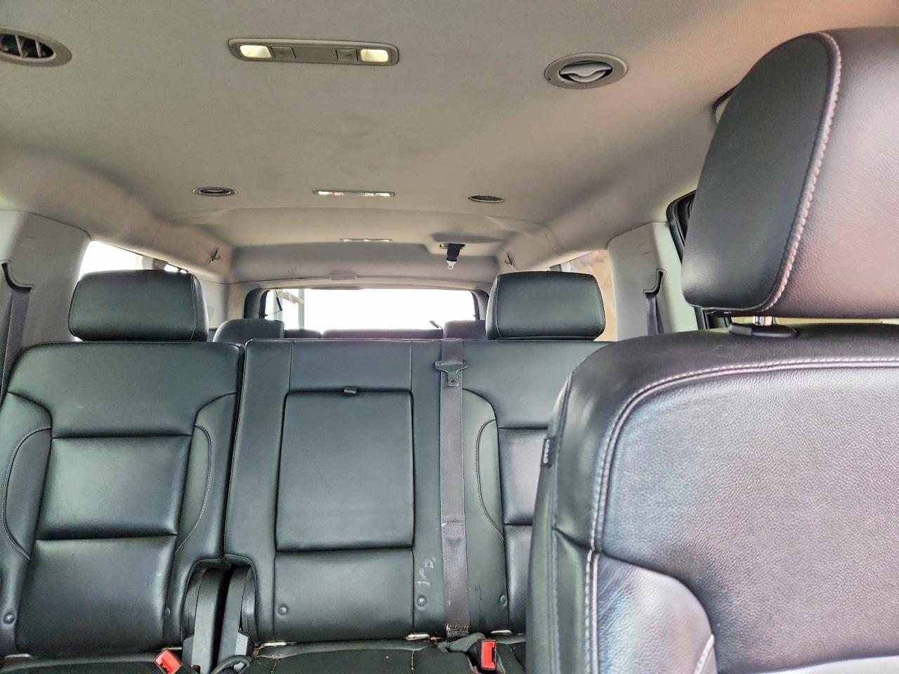 2015 Chevrolet Suburban K1500 Lt - zdjęcie 10