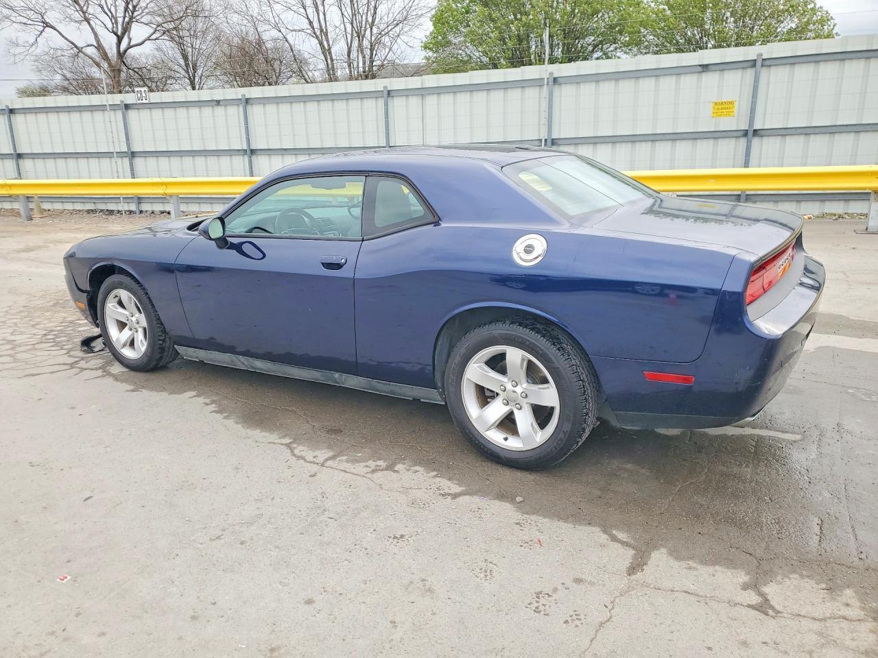 2013 Dodge Challenger Sxt - zdjęcie 2