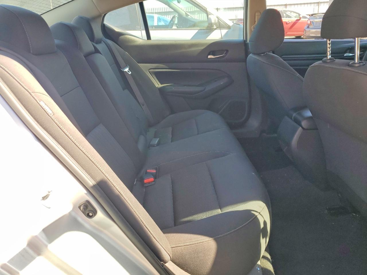 2021 Nissan Altima 2.5 S - zdjęcie 10