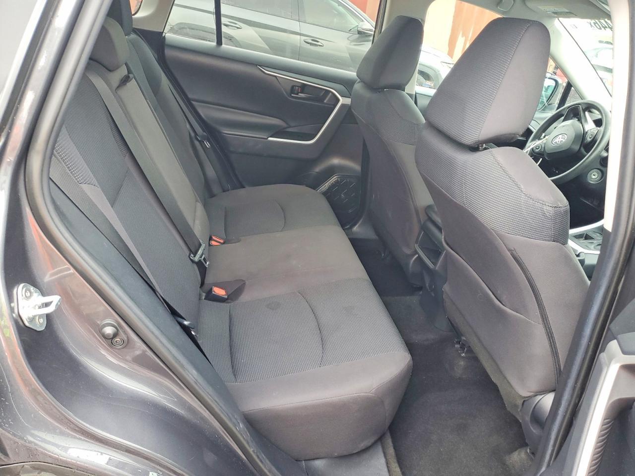 2019 Toyota Rav4 Le - zdjęcie 11
