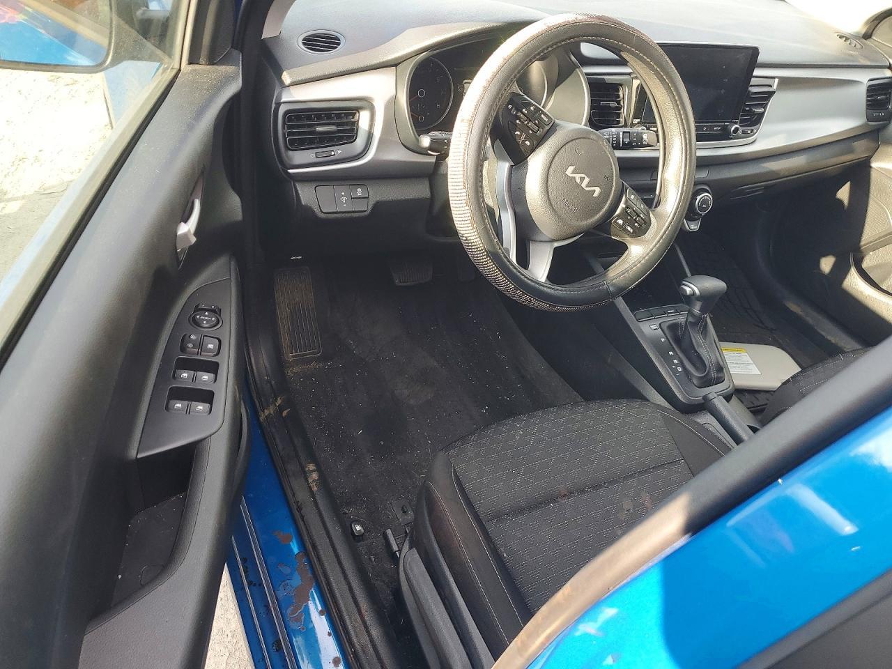 2023 Kia Rio 5-Door S - zdjęcie 8