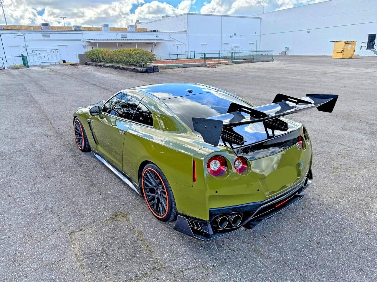2014 Nissan Gt-R Premium - zdjęcie 3