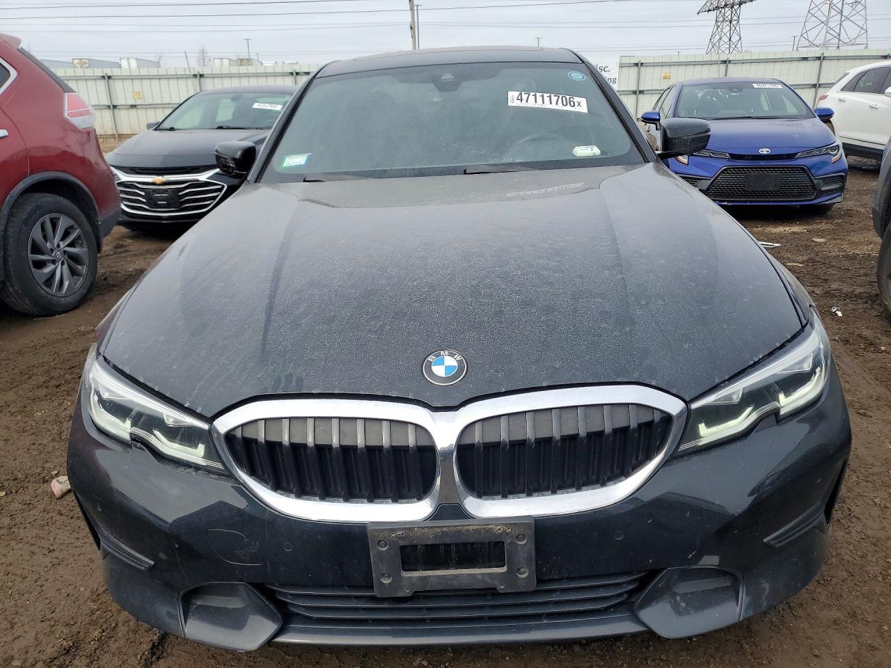 2019 BMW 330Xi - zdjęcie 5