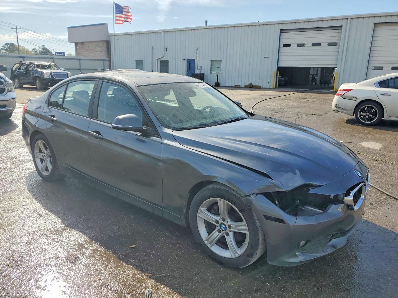 2013 BMW 320 I - zdjęcie 4