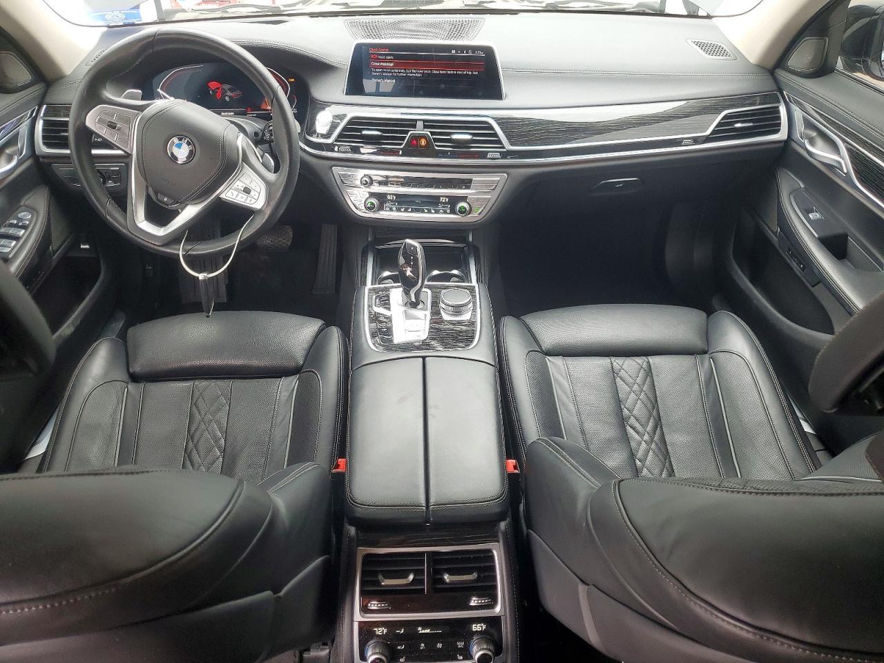 2022 BMW 740 I - zdjęcie 8