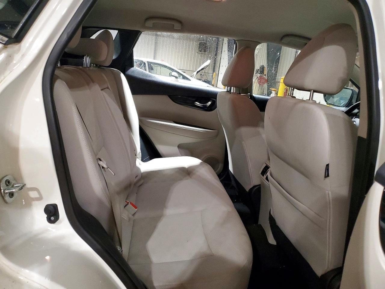 2018 Nissan Rogue Sport Sv - zdjęcie 11