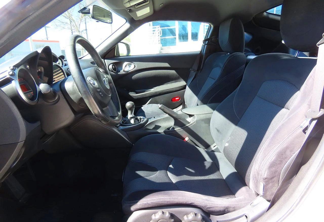 2017 Nissan 370Z Sport - zdjęcie 9