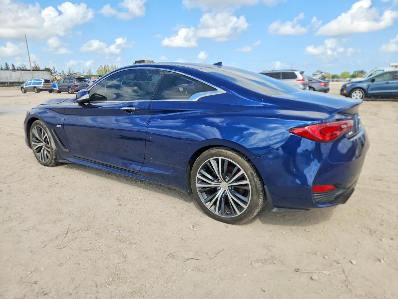 Infiniti Q60 - zdjęcie 2