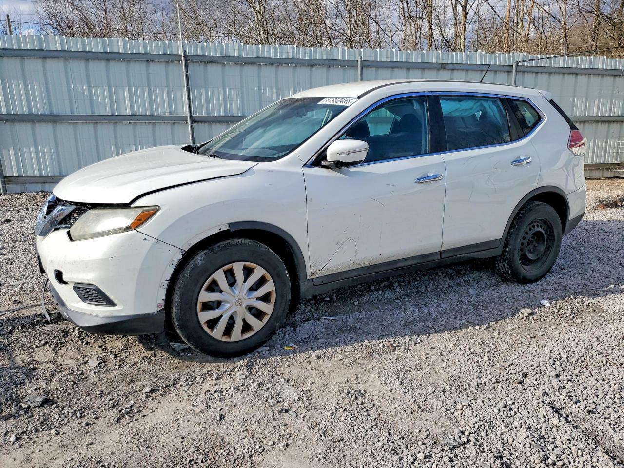 2015 Nissan Rogue S - zdjęcie główne
