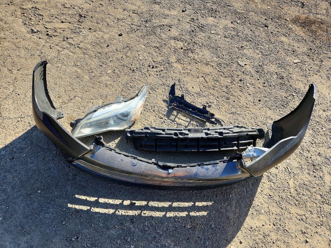 2016 Toyota Camry Le - zdjęcie 12