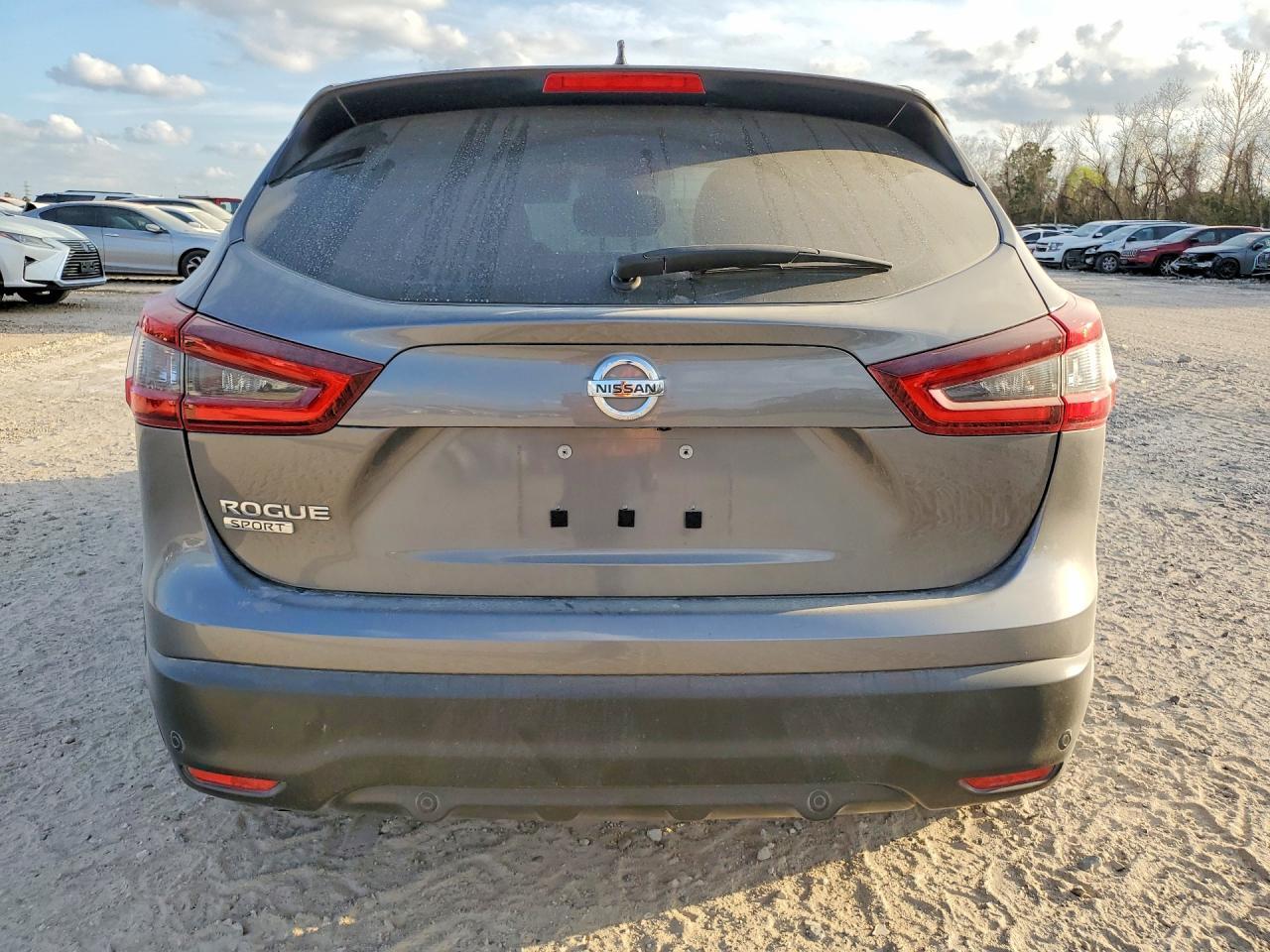 2020 Nissan Rogue Sport S - zdjęcie 6