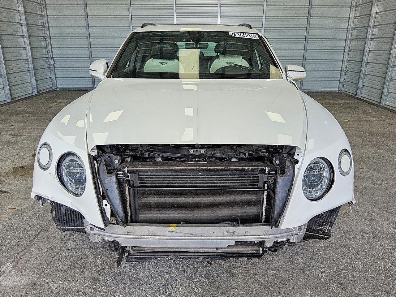 2017 Bentley Bentayga - zdjęcie 5