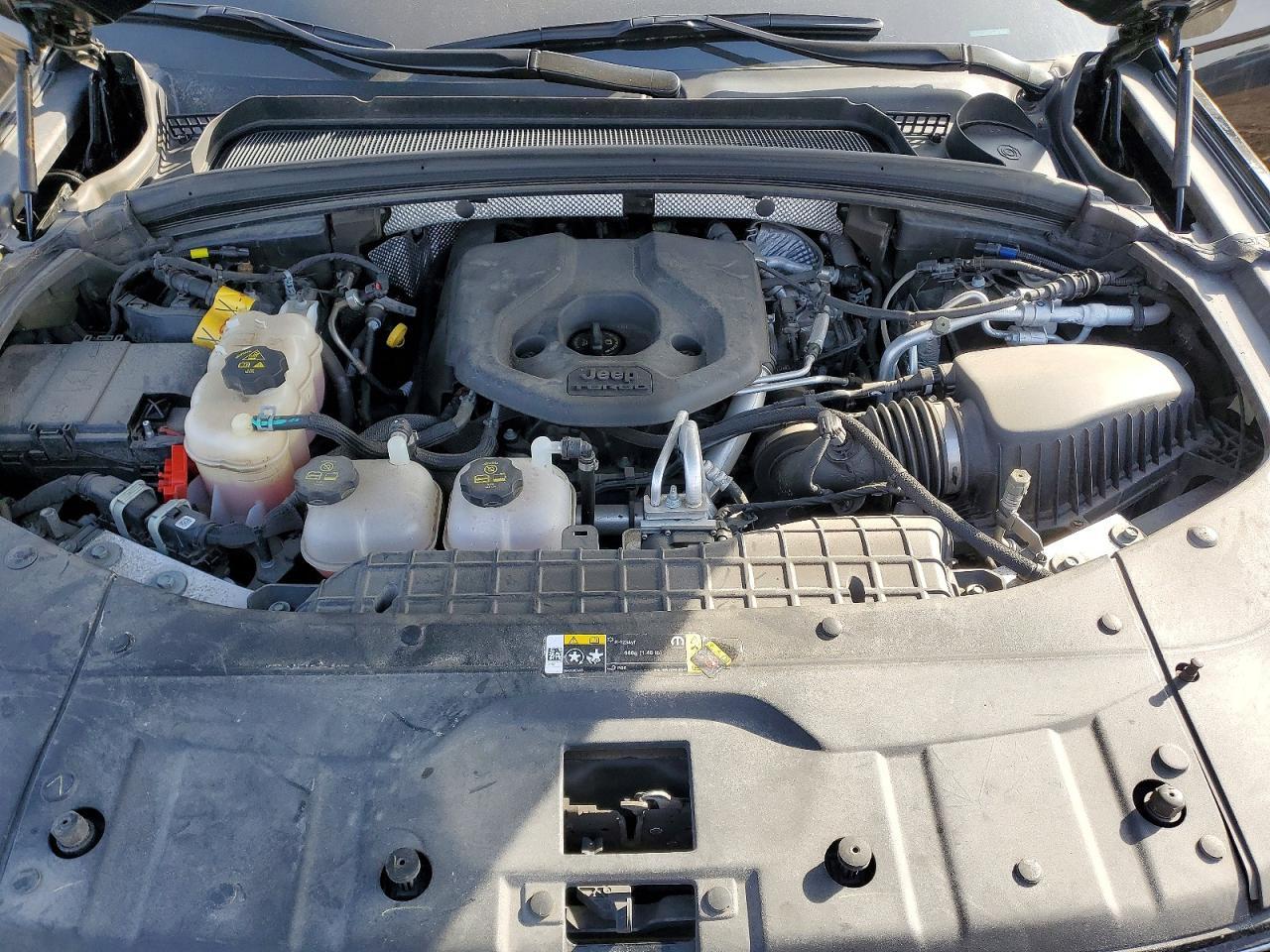 2023 Jeep Grand Cherokee Overland 4Xe - zdjęcie 12