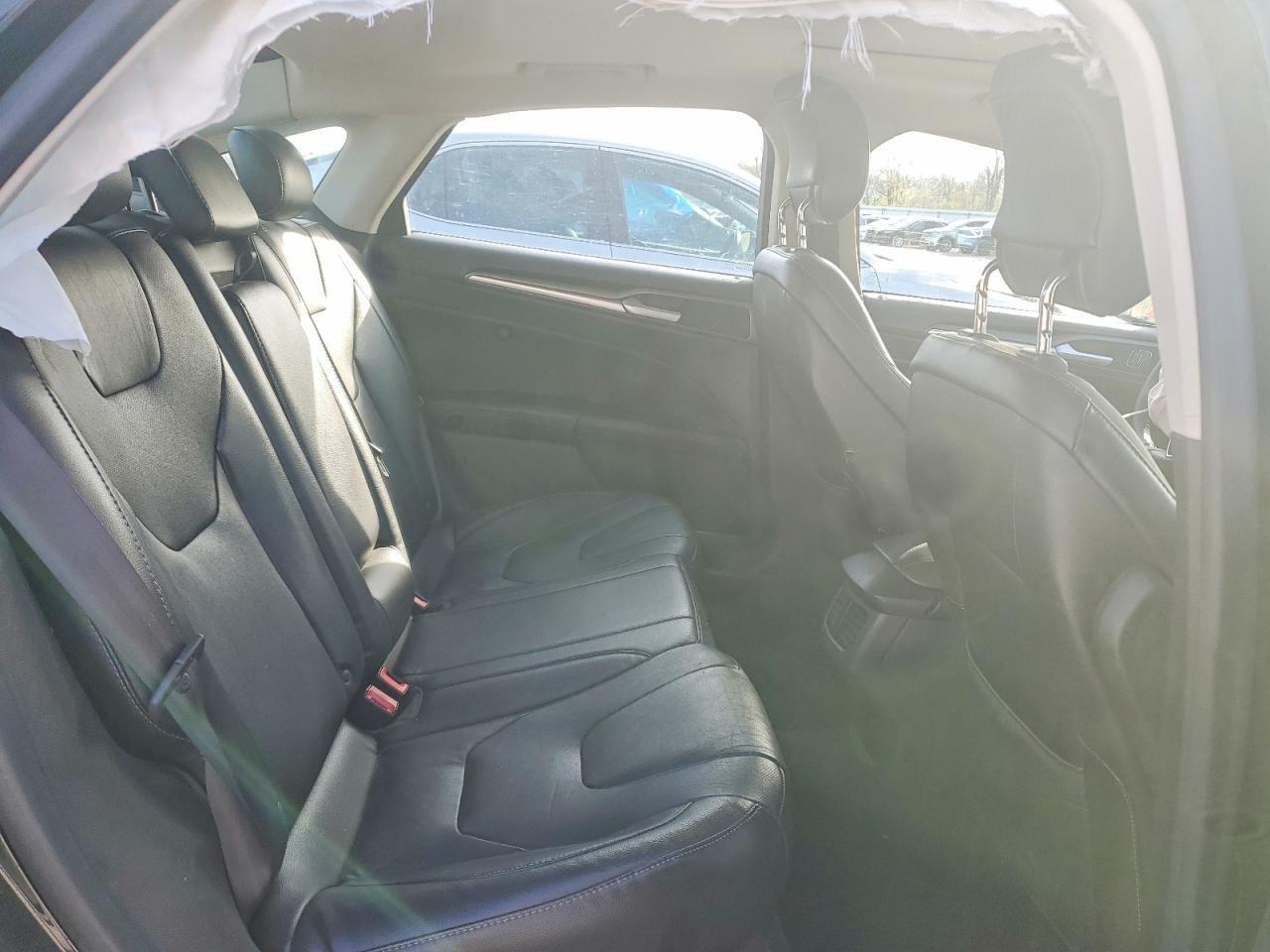 2014 Ford Fusion Titanium - zdjęcie 10