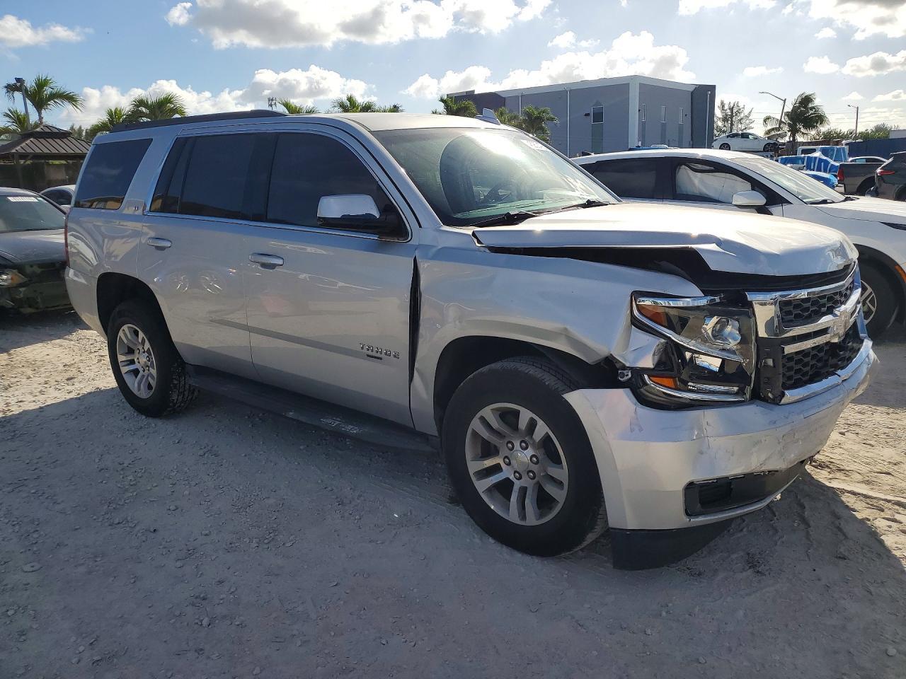 2018 Chevrolet Tahoe C1500 Lt - zdjęcie 4