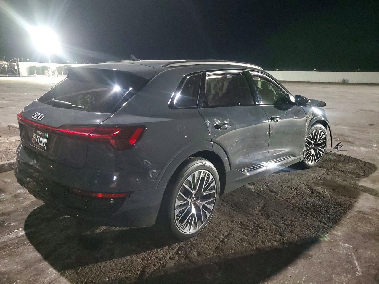 2024 Audi Q8 E-Tron Premium Plus - zdjęcie 3