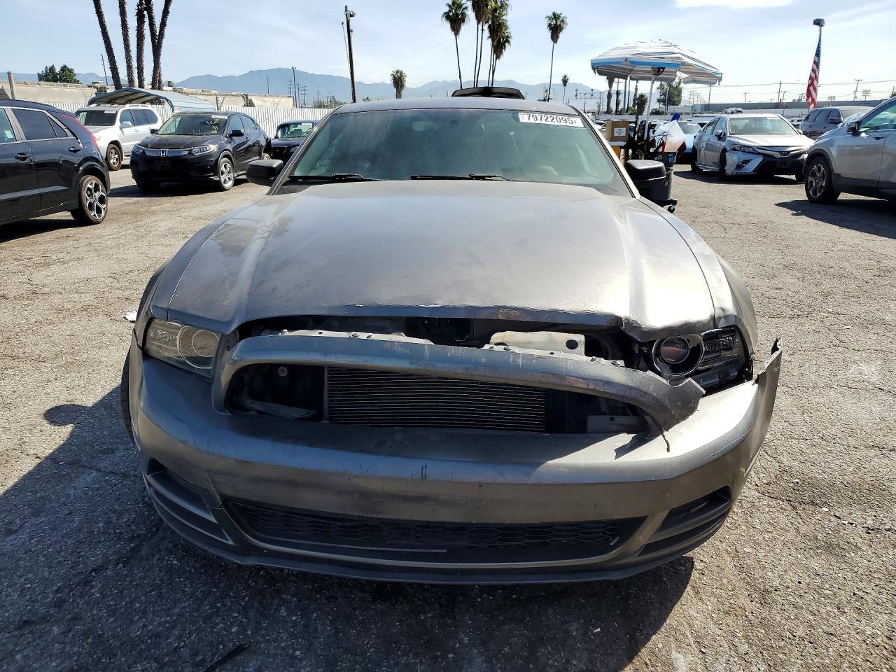 2014 Ford Mustang - zdjęcie 5