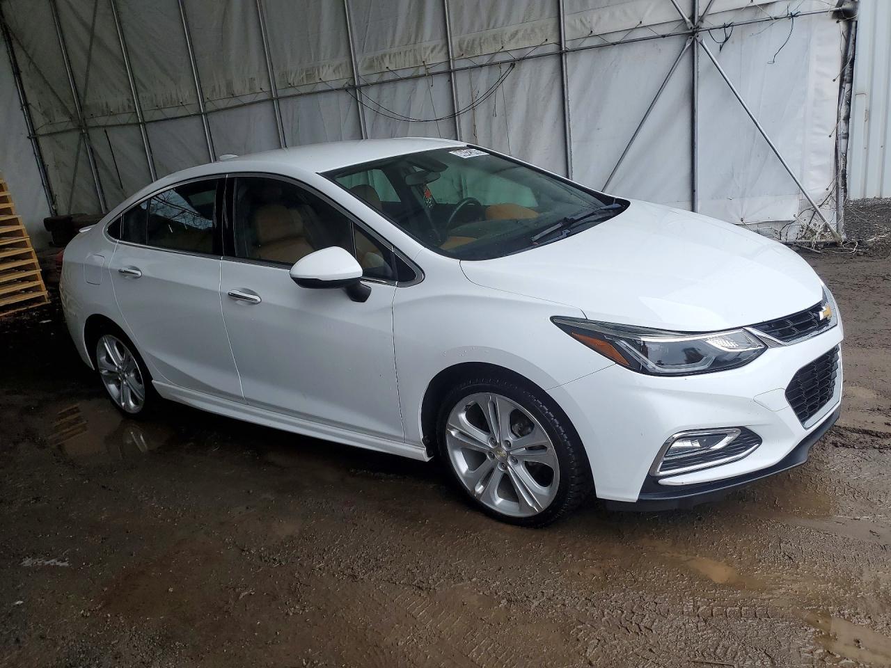2017 Chevrolet Cruze Premier - zdjęcie 4