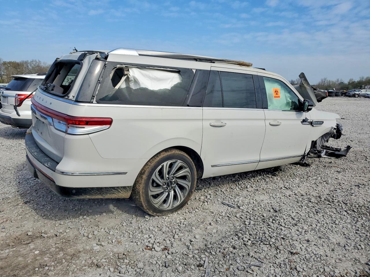 2022 Lincoln Navigator L Reserve - zdjęcie 3