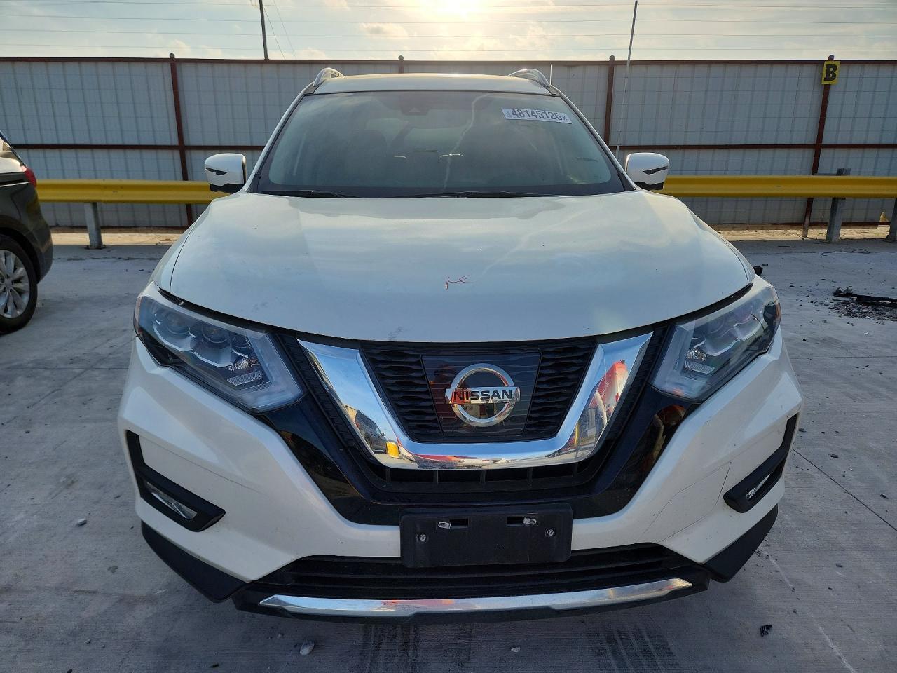 2017 Nissan Rogue Sl - zdjęcie 5