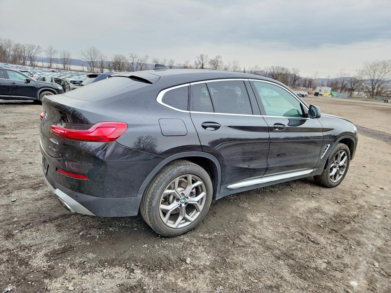 2024 BMW X4 xDrive30I - zdjęcie 3