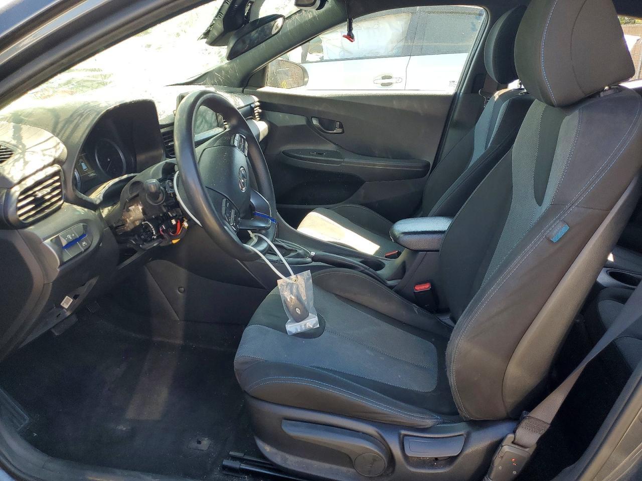 2019 Hyundai Veloster 2.0L - zdjęcie 7