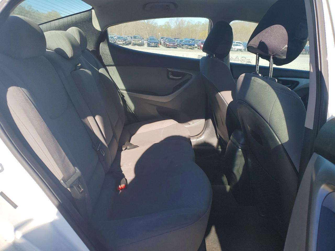 2015 Hyundai Elantra Se - zdjęcie 10