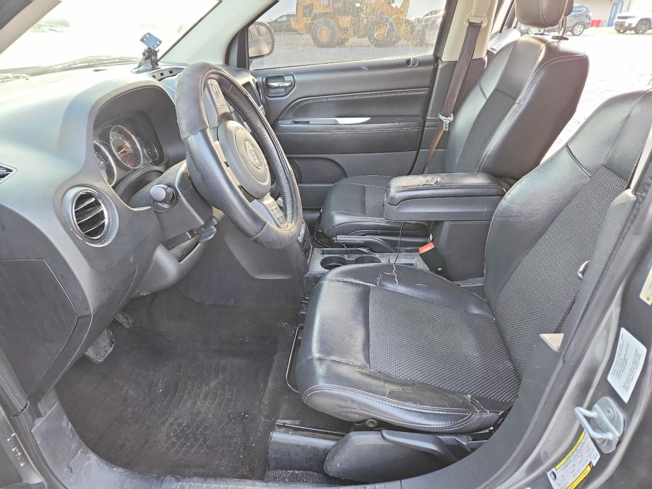 2014 Jeep Compass Latitude - zdjęcie 7