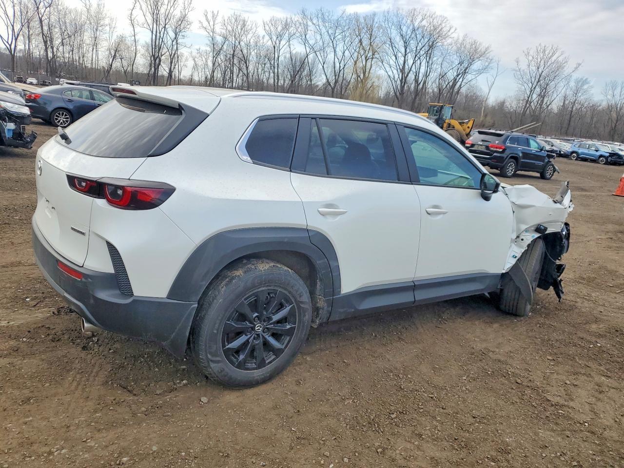 2025 Mazda Cx-50 Preferred - zdjęcie 3