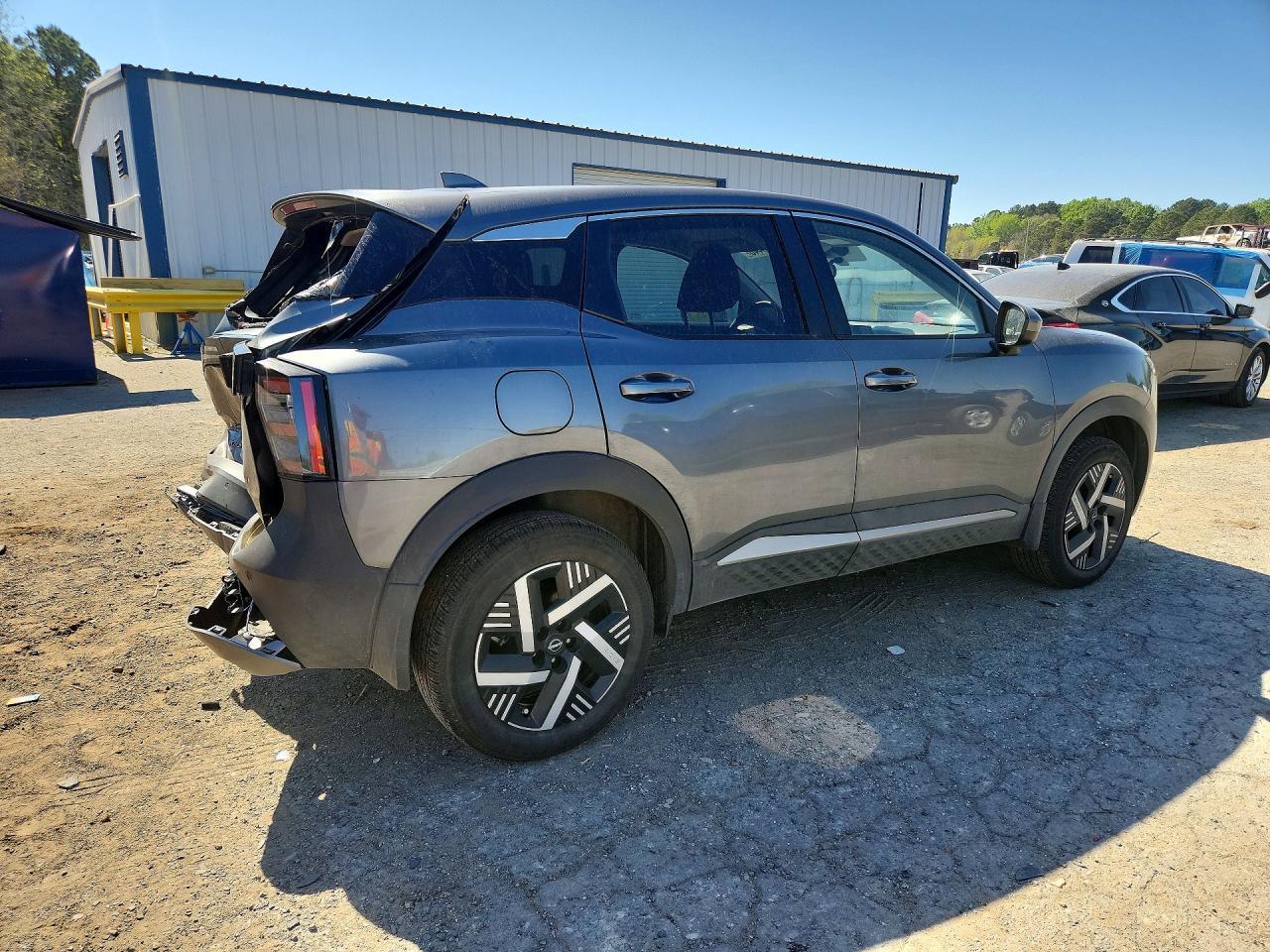 2025 Nissan Kicks Sv - zdjęcie 3