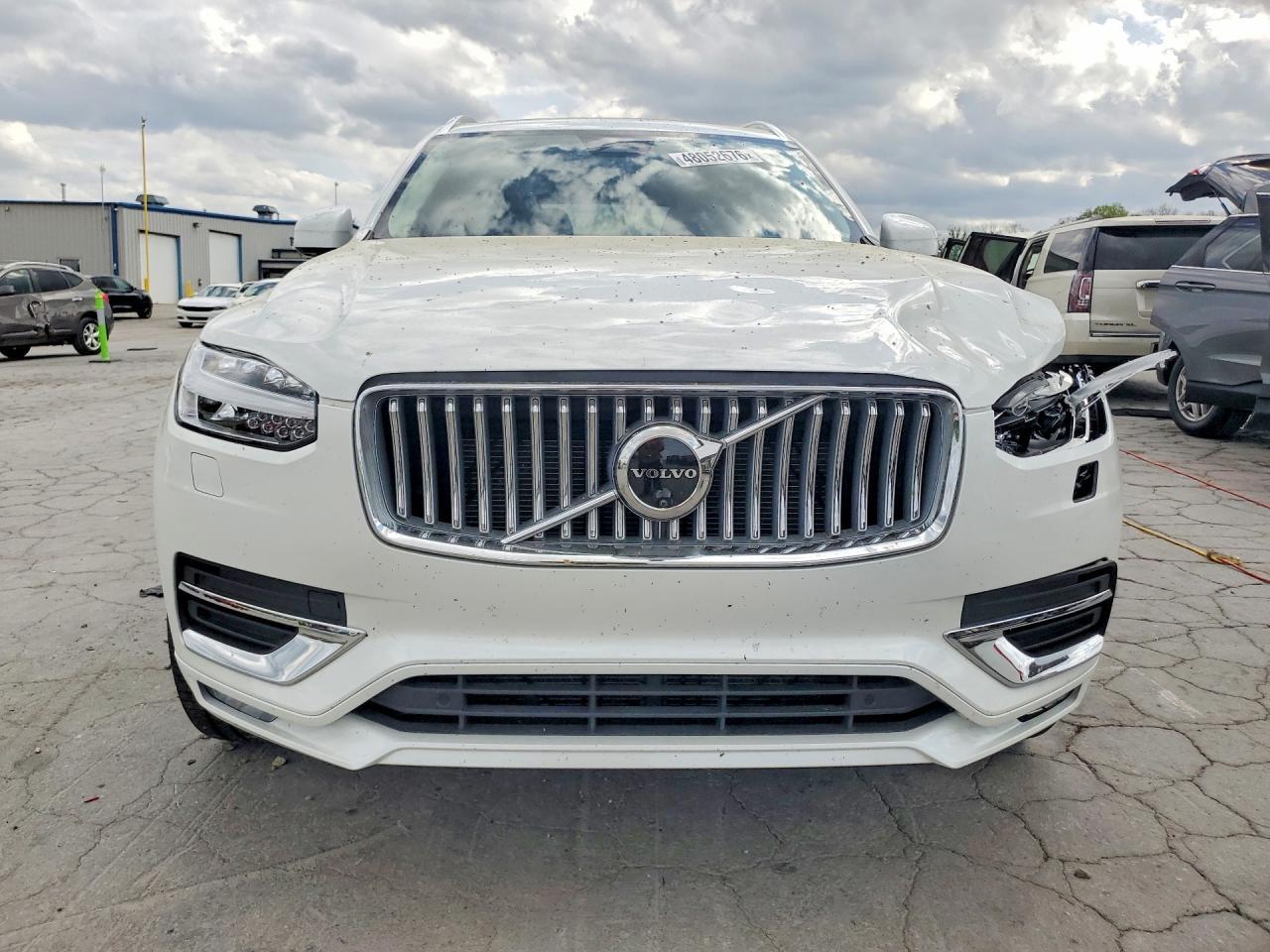2024 Volvo Xc90 Ultimate - zdjęcie 5